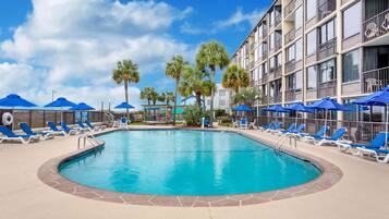 Seasonal outdoor pool