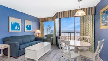 1 Queen Bed, 1-Bedroom Oceanfront Suite, Non-Smoking