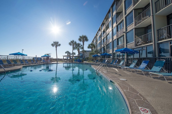 Alberca al aire libre por temporada