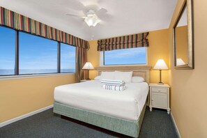 Apartamento Deluxe, 3 habitaciones, no fumadores | Cortinas opacas, tabla de planchar con plancha, cunas gratuitas