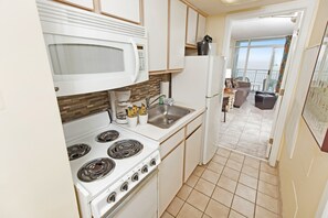 North Oceanfront 1 Bedroom Condo | Private kitchen | Fridge, microwave, coffee/tea maker, cookware/dishes/utensils
