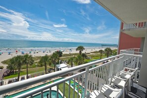 Appartement, 2 slaapkamers, balkon, aan zee | Uitzicht vanaf balkon