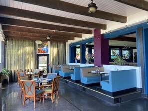 Lunch and dinner served, local cuisine - Old Alcohol Plant Hotel (Port Hadlock)