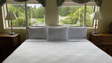 Desk, blackout drapes, iron/ironing board, free WiFi