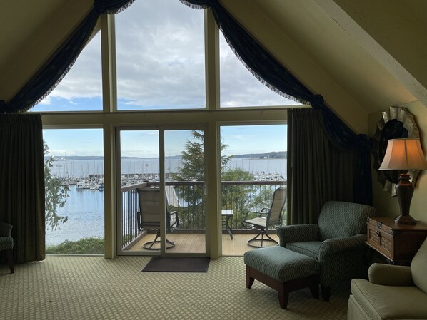 Luxury Suite, Jetted Tub, Bay View | Desk, blackout drapes, iron/ironing board, free WiFi