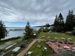 Luxury Suite, Jetted Tub, Bay View | Balcony view