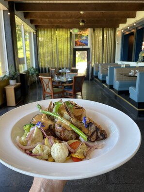 Lunch and dinner served - Old Alcohol Plant Hotel (Port Hadlock)