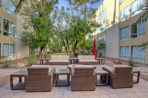 Room, 2 Queen Beds, Courtyard View | Courtyard view