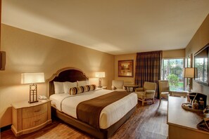 客房, 1 张特大床, 庭院景观 | 熨斗/熨衣板、免费 WiFi