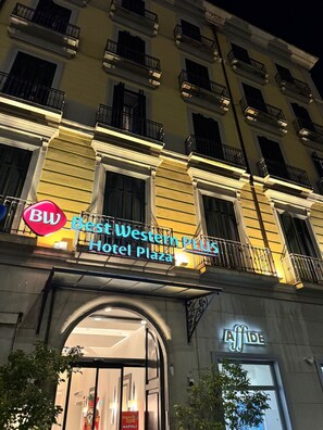 Front of property - Best Western Plus Hotel Plaza (Naples)