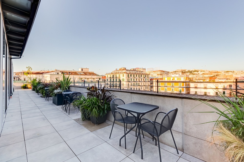 Best Western Plus Hotel Plaza Napoli