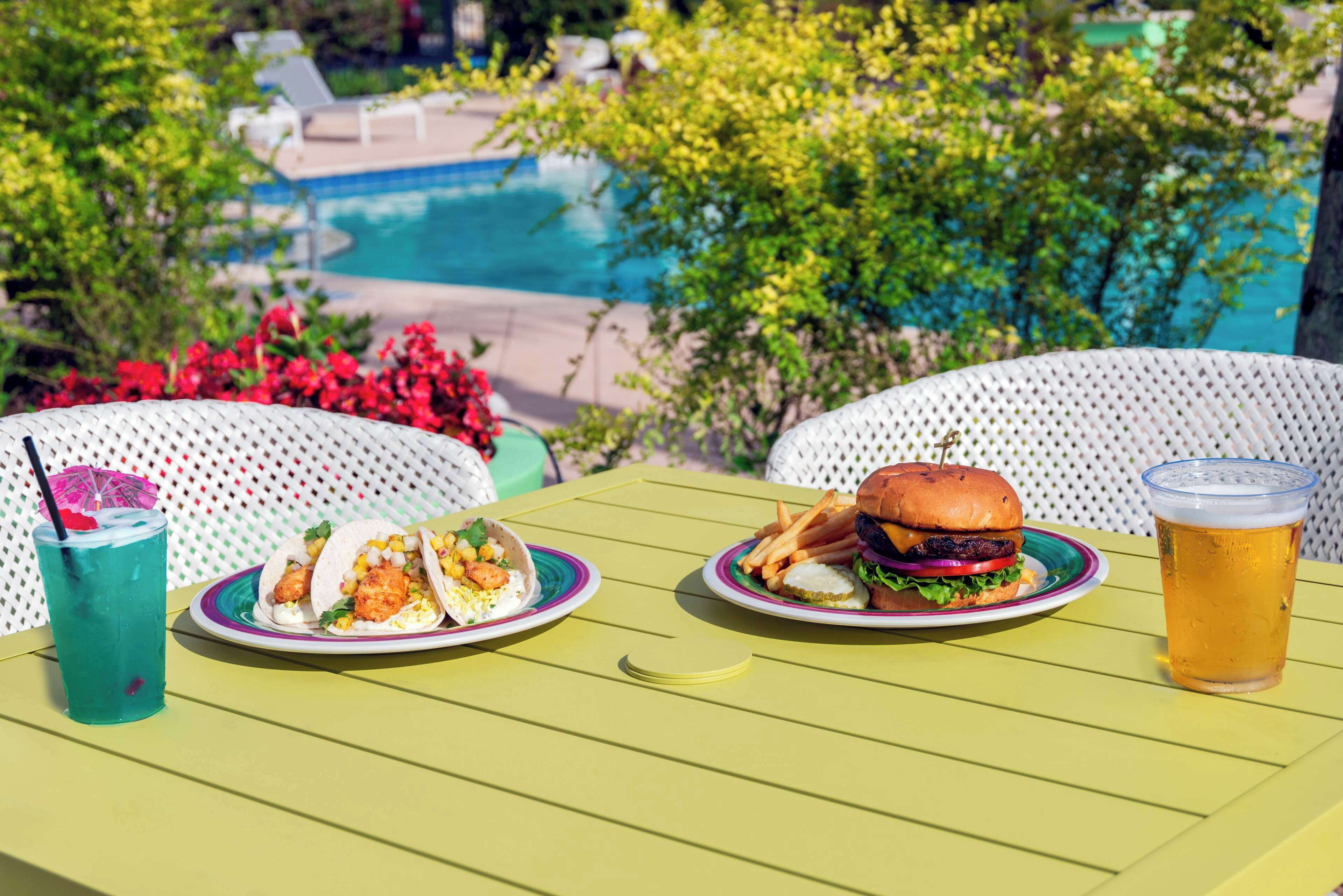 breakfast and dinner served, american cuisine