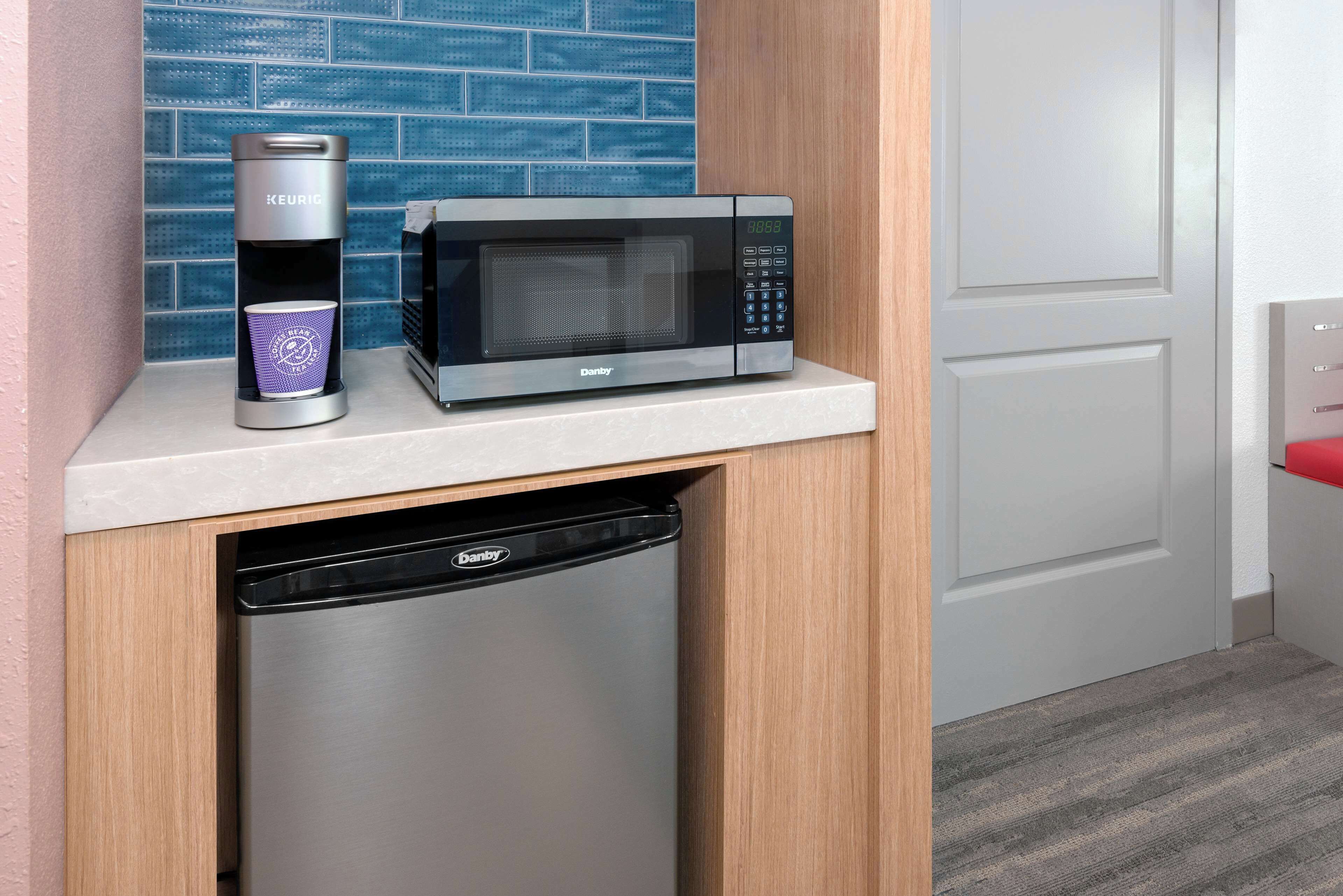 in-room safe, desk, iron/ironing board, cots/infant beds