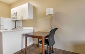 Studio, 1 King Bed, Non Smoking - Extended Stay America Suites Chicago Midway (Chicago)