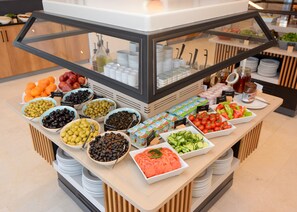 2 restaurants, spécialités Cuisine à base de pizza