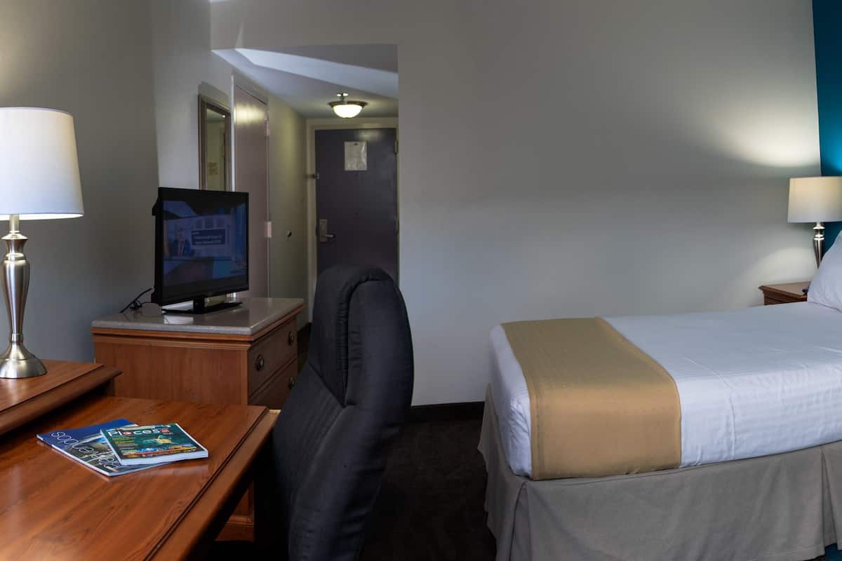 In-room safe, desk, blackout drapes, iron/ironing board