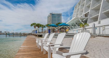 Inn on Destin Harbor, an Ascend Collection Hotel