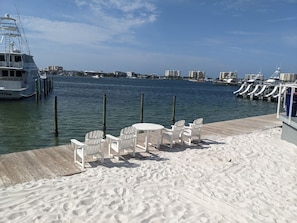 Dock