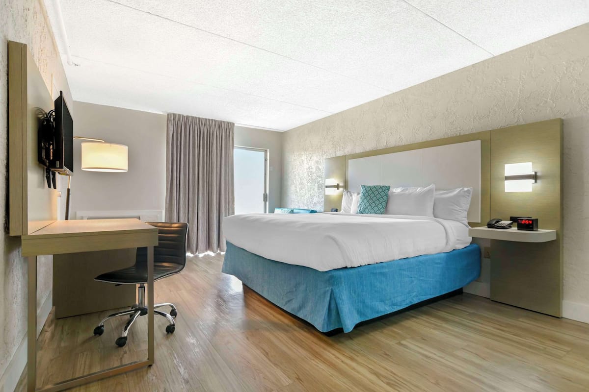 Blackout drapes, iron/ironing board, free WiFi, bed sheets