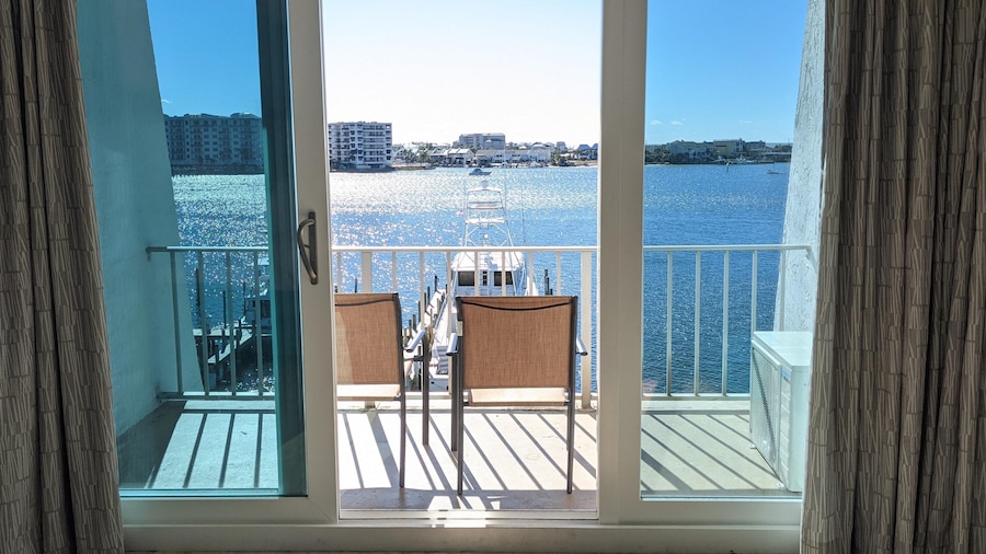 Inn on Destin Harbor, an Ascend Collection Hotel