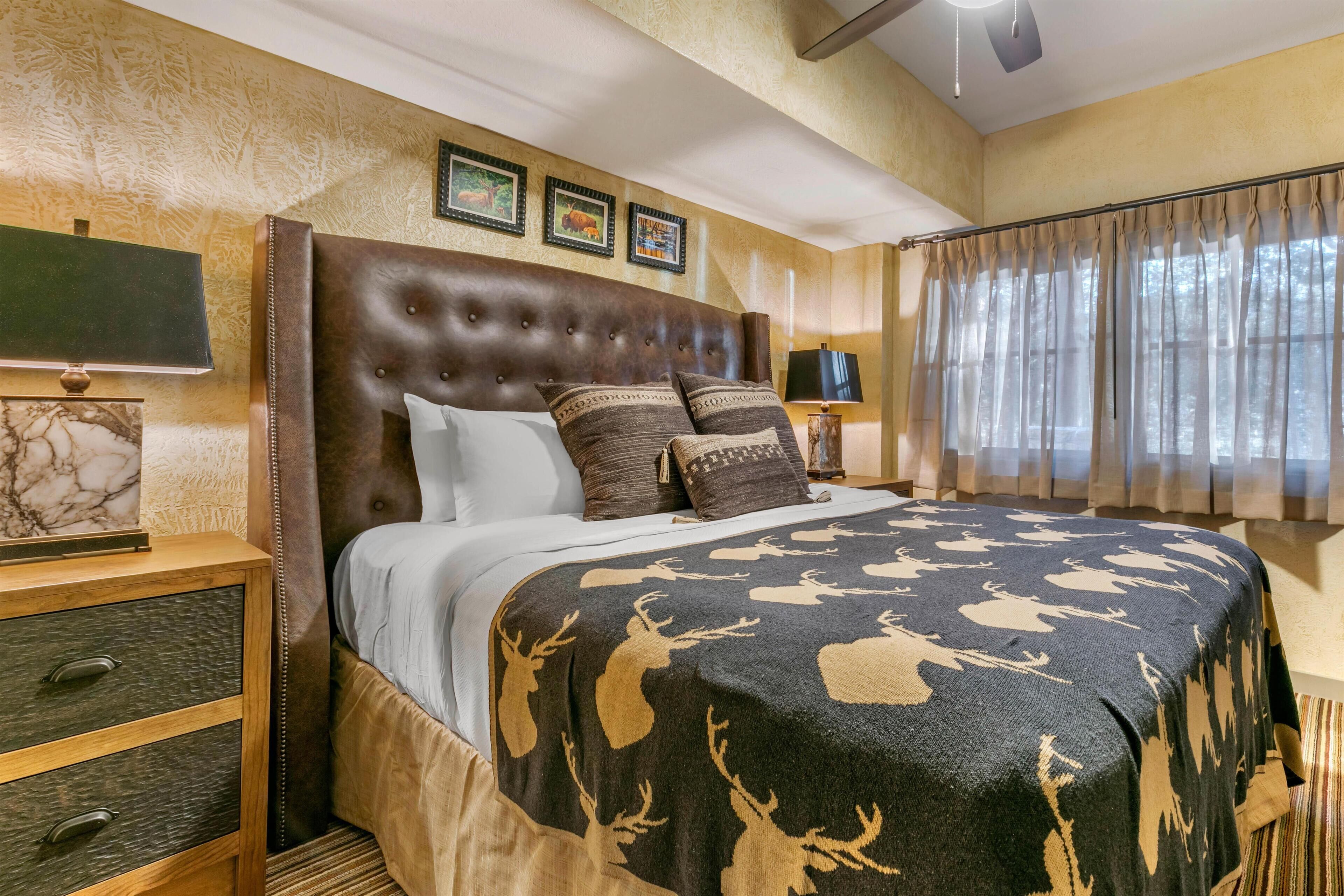 In-room safe, iron/ironing board, free WiFi, alarm clocks