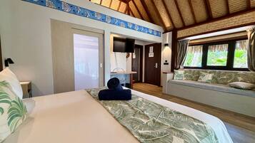 Bungalow, Beachfront