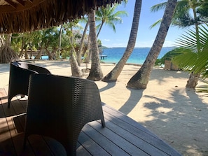 Plage privée, cabana (gratuite), chaise longue, serviettes de plage