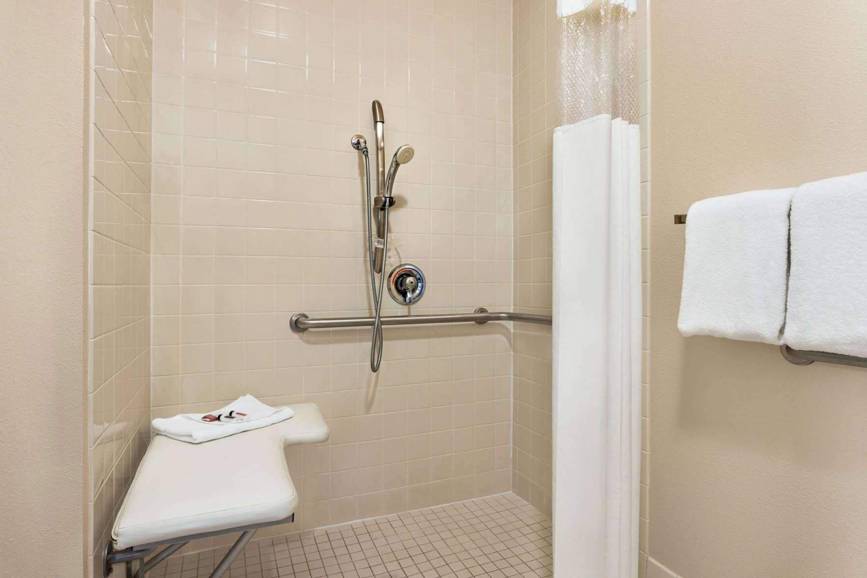Bathroom | Free toiletries, hair dryer, towels