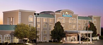 Baymont by Wyndham Ft. Leonard/Saint Robert