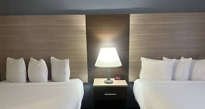 Baymont by Wyndham Ft. Leonard/Saint Robert