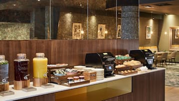 Daily buffet breakfast (GBP 15 per person)