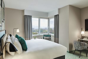 Hypo-allergenic bedding, in-room safe, desk, laptop workspace