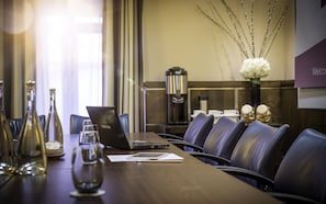 Meeting facility - The Crown London Hotel, Cricklewood (Northwest London), WorldHotels Distinctive (London)