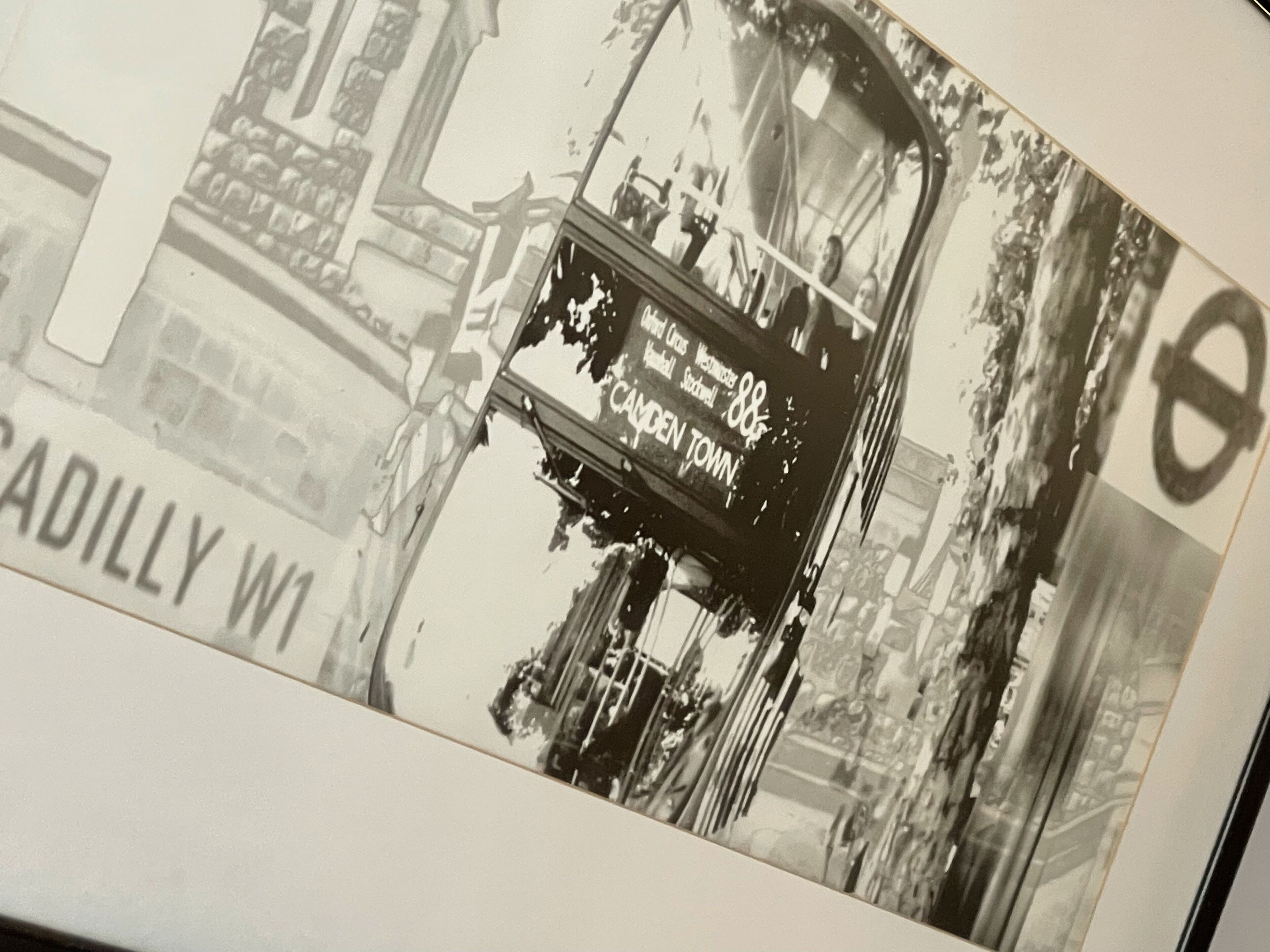 Photo - The Crown London, WorldHotels Distinctive