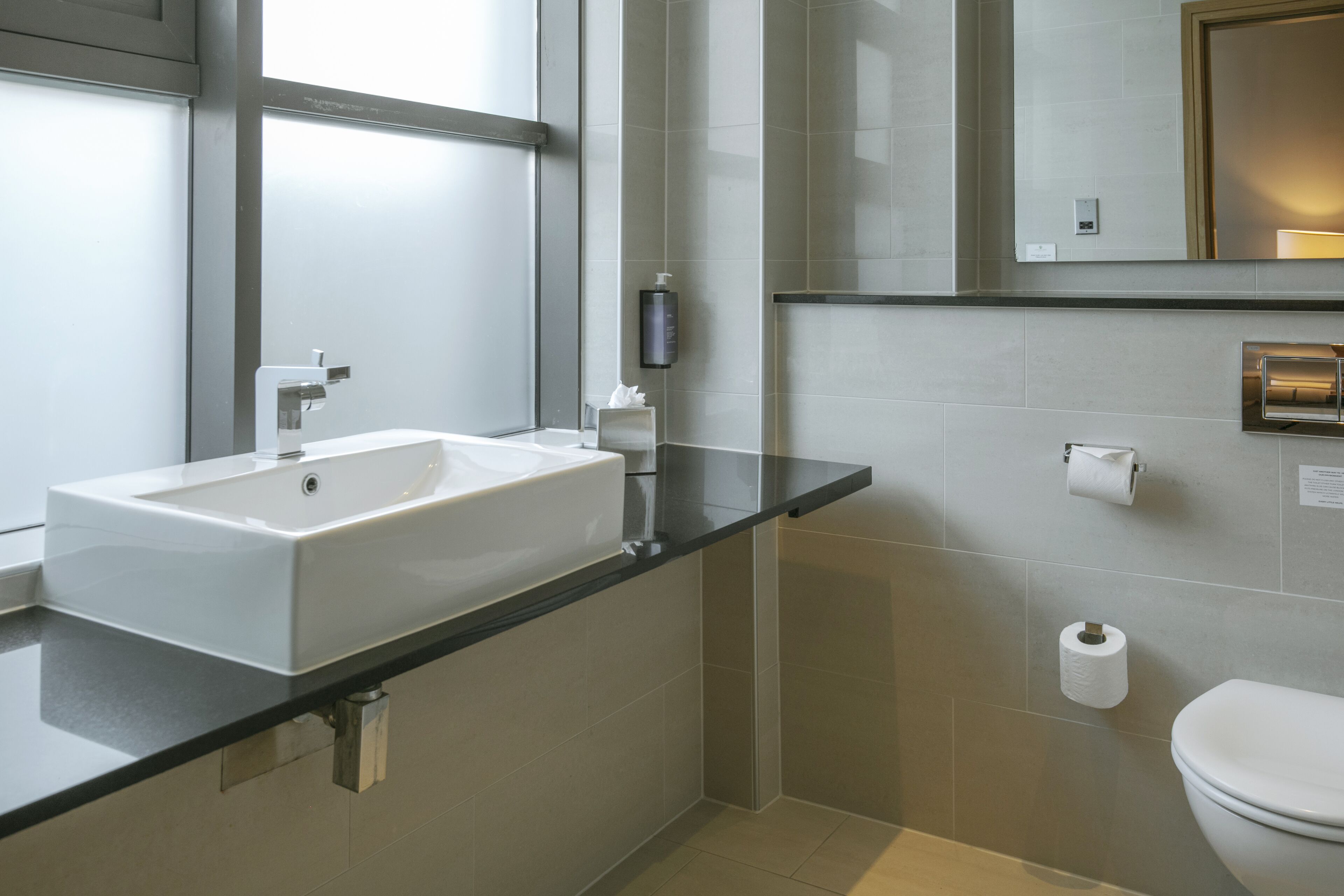 Photo - The Crown London Hotel, Cricklewood North West London, WorldHotels Distinctive