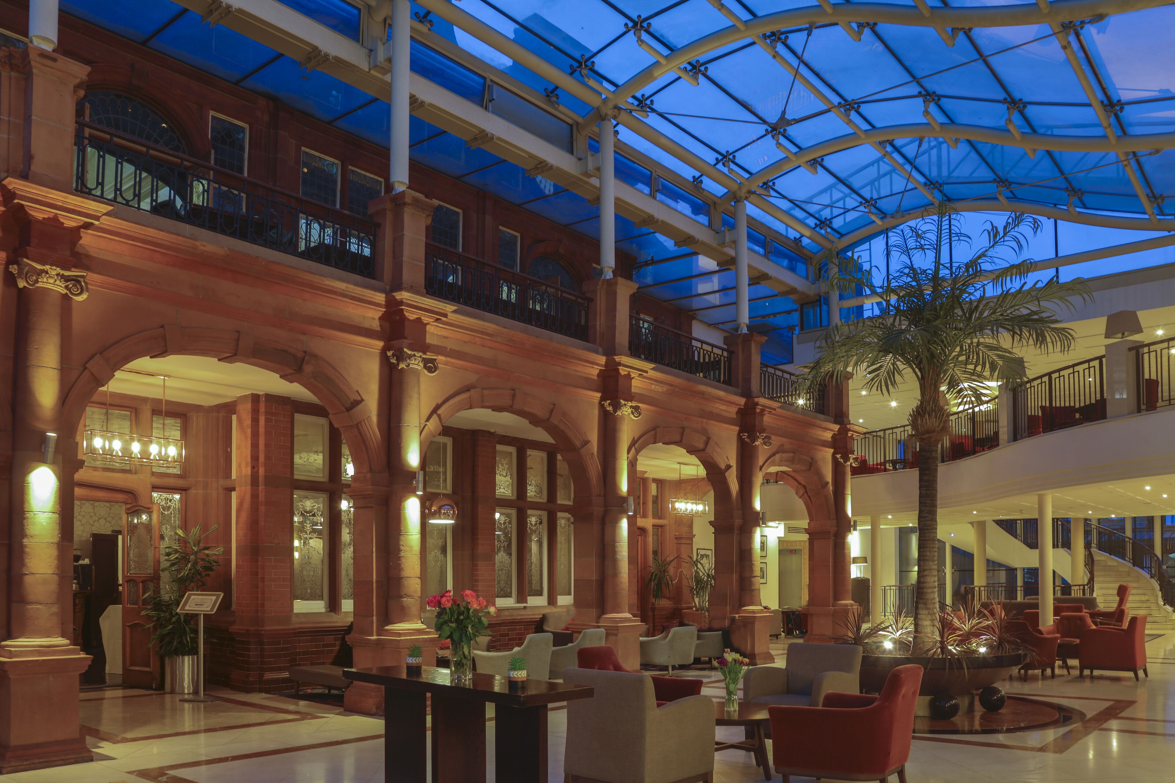 Photo - The Crown London, WorldHotels Distinctive