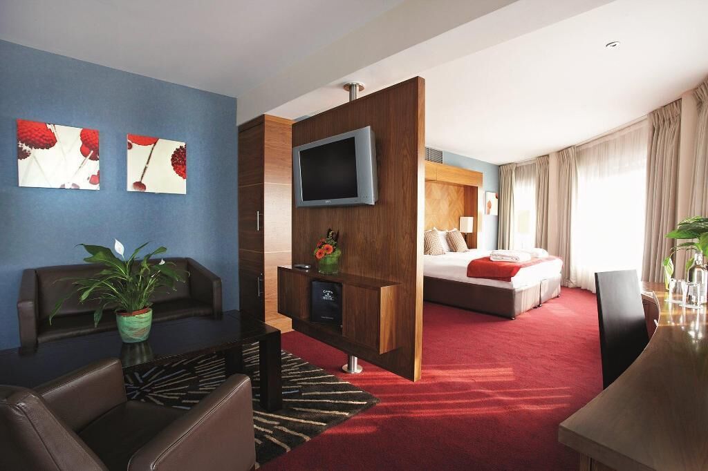 Pillowtop beds, in-room safe, desk, iron/ironing board
