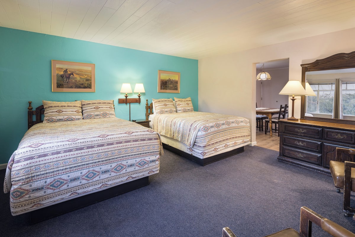 Family Suite | Desk, blackout drapes, iron/ironing board, free wired internet