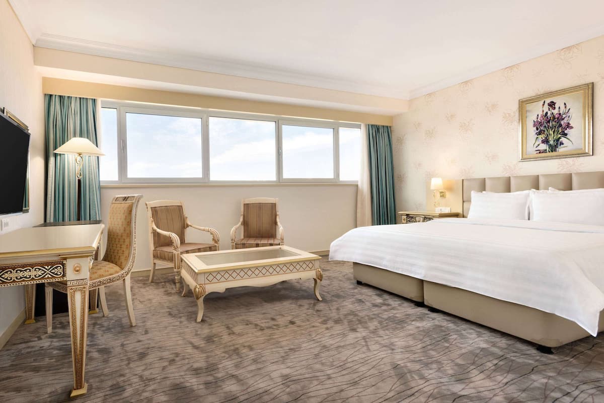 Ropa de cama de alta calidad y minibar