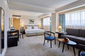 Premium bedding, minibar, in-room safe, desk