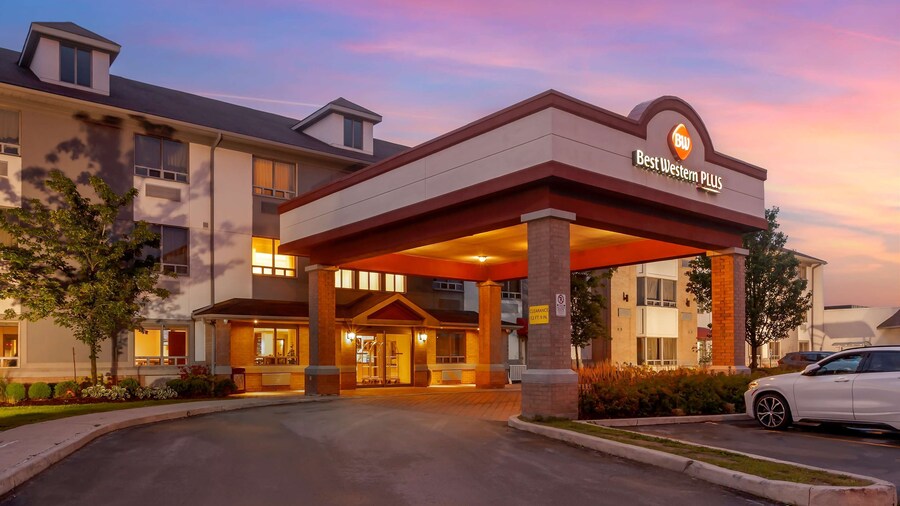 Best Western Plus Burlington Inn & Suites