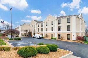 Exterior - Comfort Inn Near Six Flags St. Louis (Pacific)