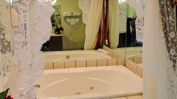 Private spa tub