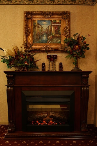 Country Hearth Inn & Suites Union City