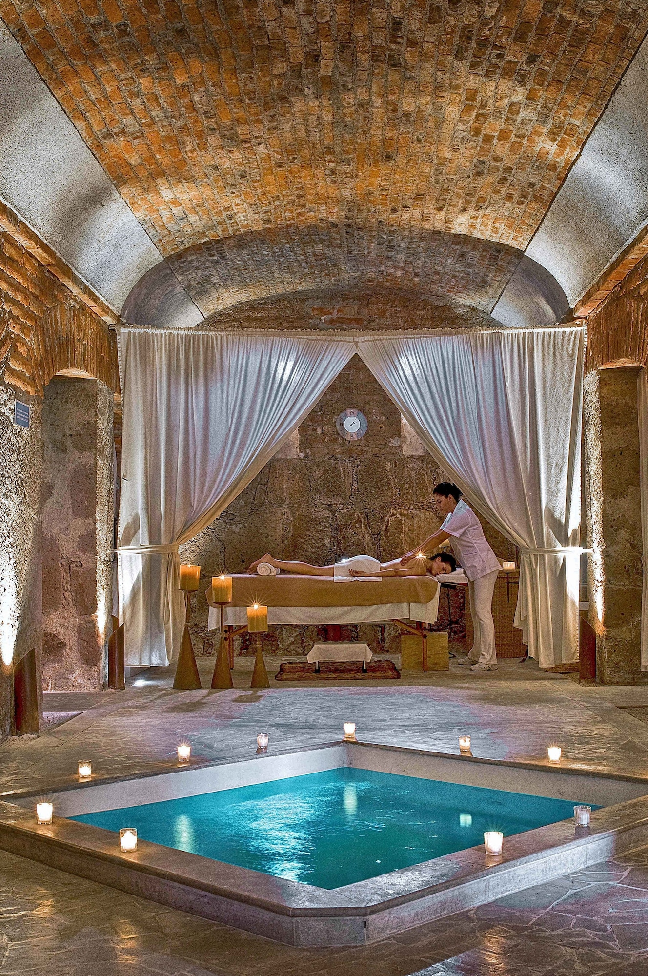 4 Star Hotels
