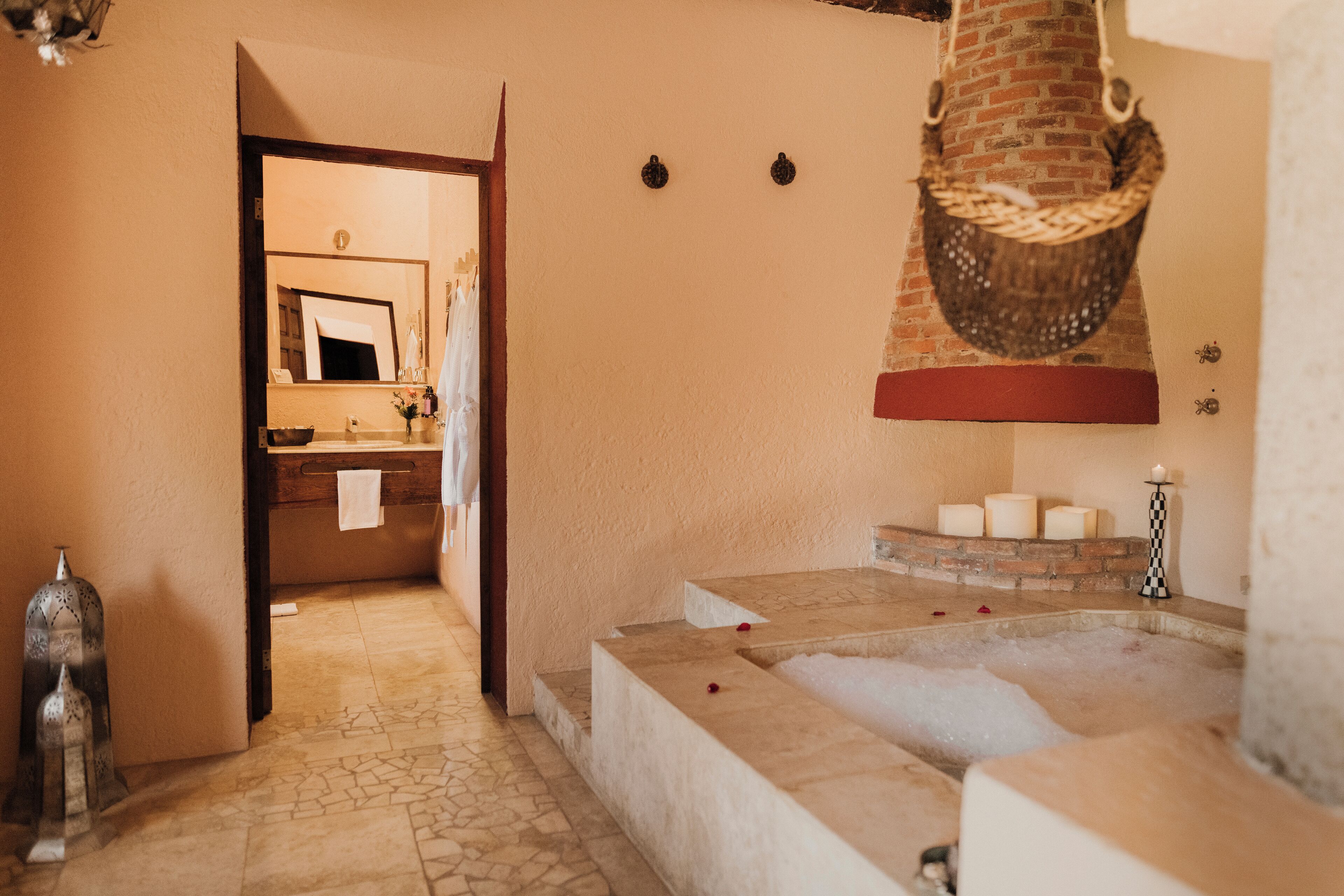 suite, jetted tub (master) | 1 bedroom, premium bedding, down duvets, in-room safe