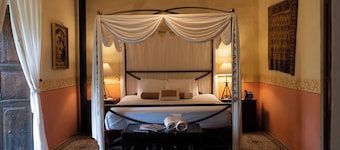 Hacienda Sepulveda Hotel & SPA