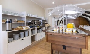 Daily buffet breakfast (EUR 8 per person)