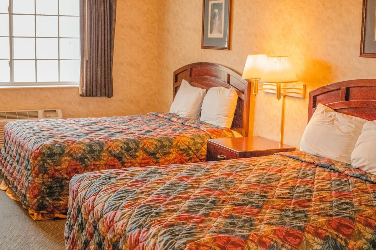 Standard Twin Room, 2 Queen Beds | Desk, iron/ironing board, free WiFi, bed sheets