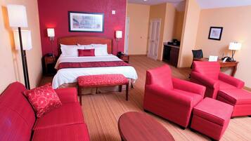 Phòng, 1 giường cỡ king và sofa giường, lò sưởi | Két bảo mật tại phòng, bàn, bàn ủi/dụng cụ ủi quần áo